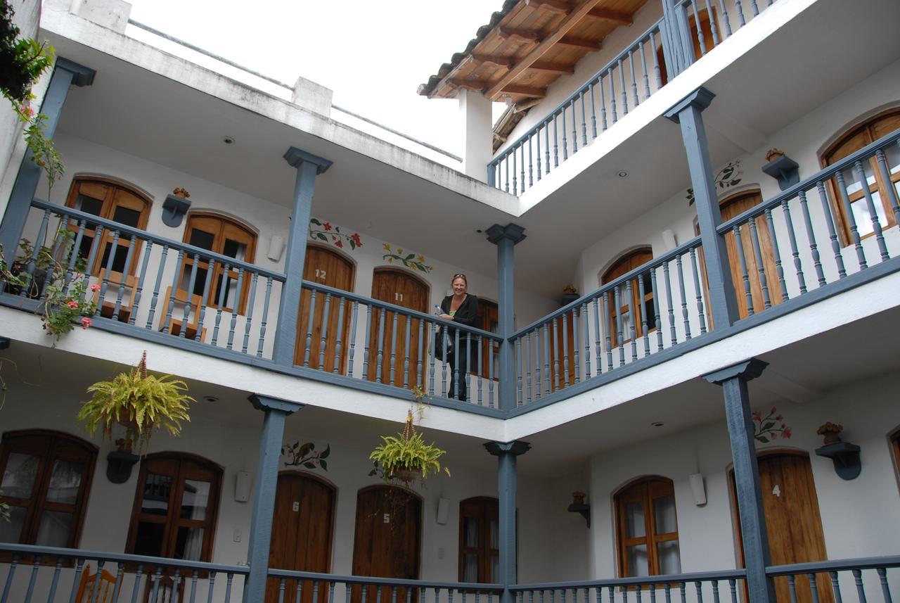 Hotel Dona Esther Otavalo Dış mekan fotoğraf